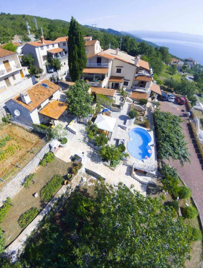 Villa Kuca Za Odmor Ameli Mošćenička Draga Exterior foto